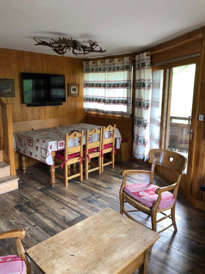 Chalets De Julie เมอแฌฟ ภายนอก รูปภาพ